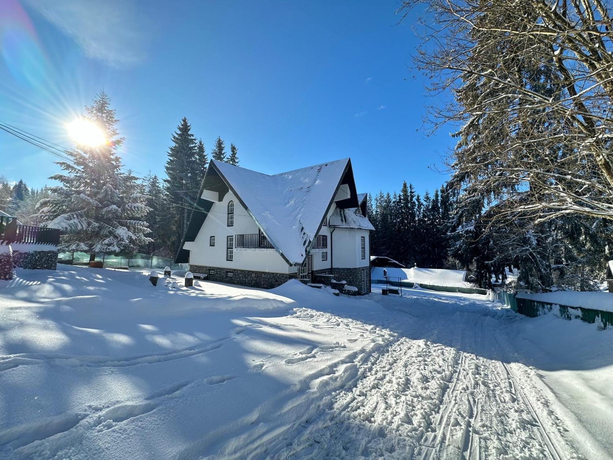 Pine Peak Apartments Предял Екстер'єр фото