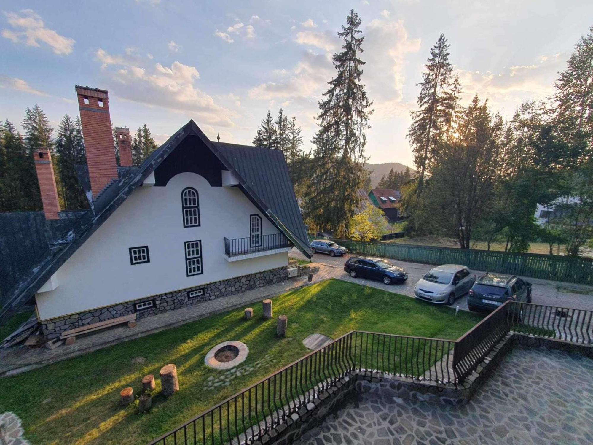 Pine Peak Apartments Предял Екстер'єр фото