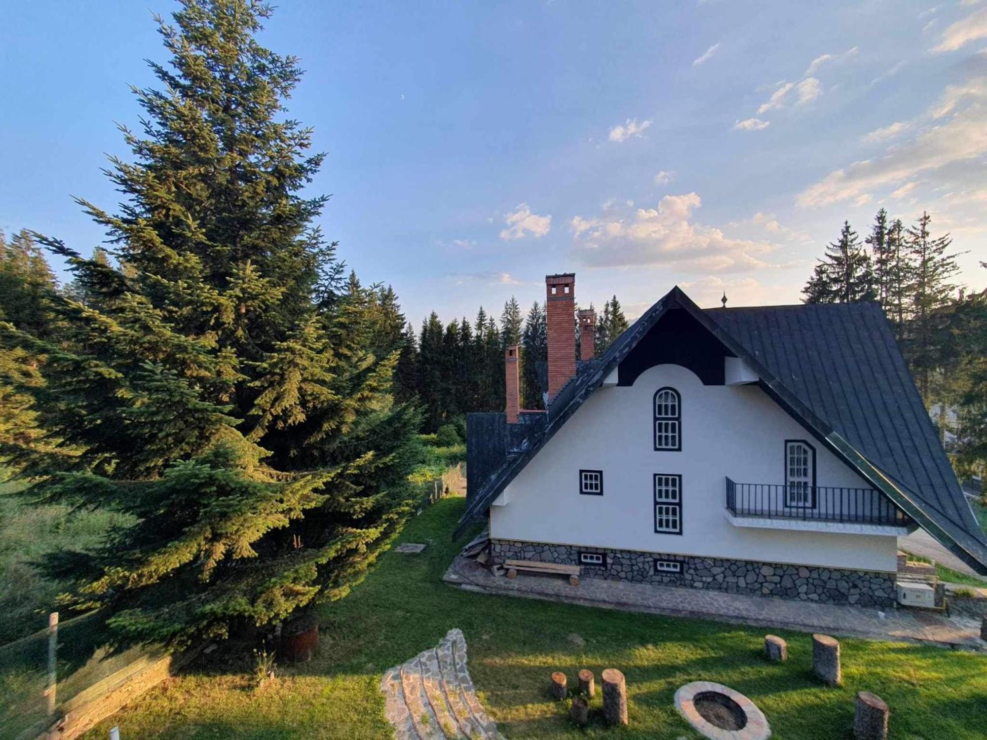 Pine Peak Apartments Предял Екстер'єр фото