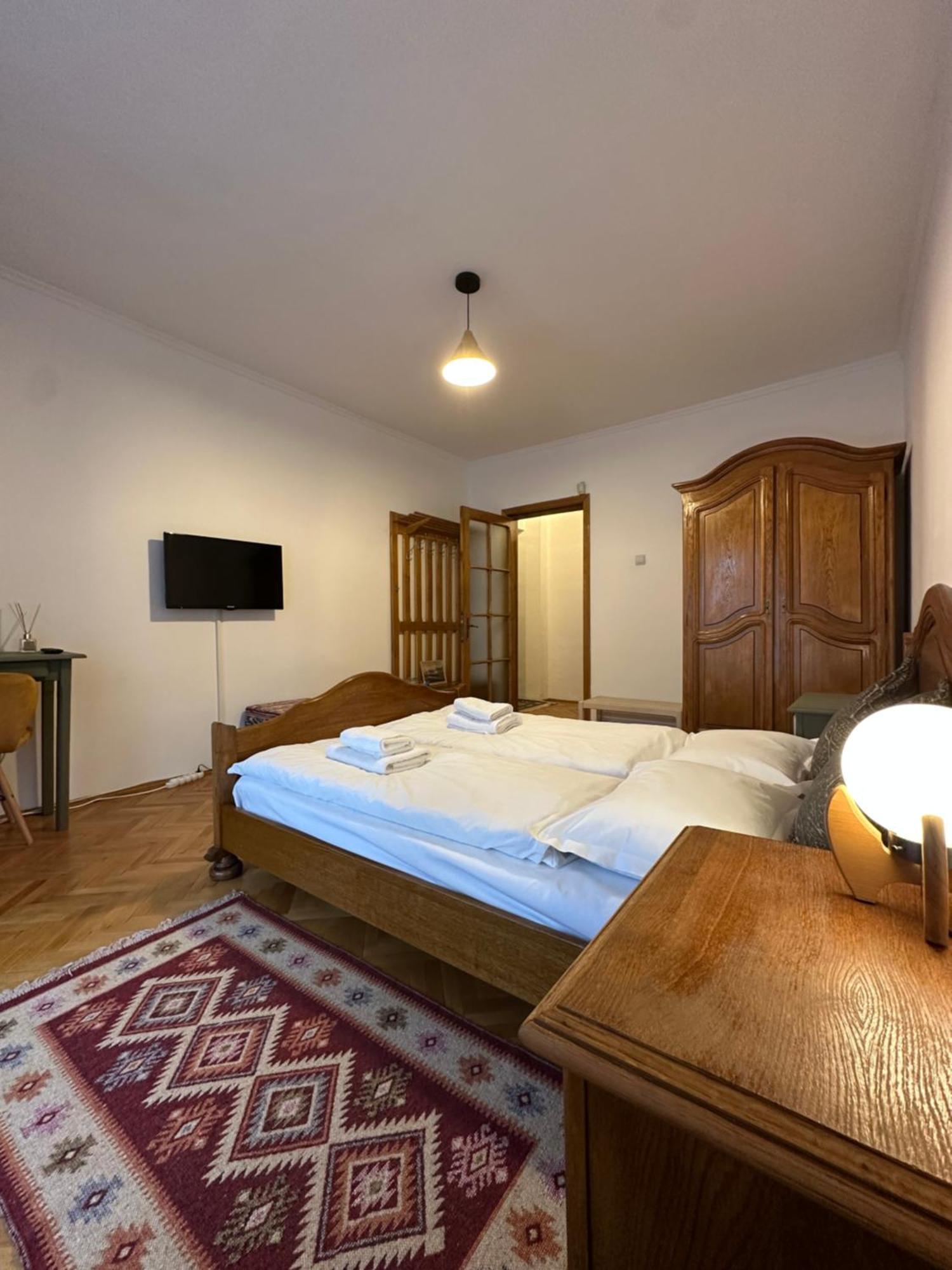 Pine Peak Apartments Предял Екстер'єр фото