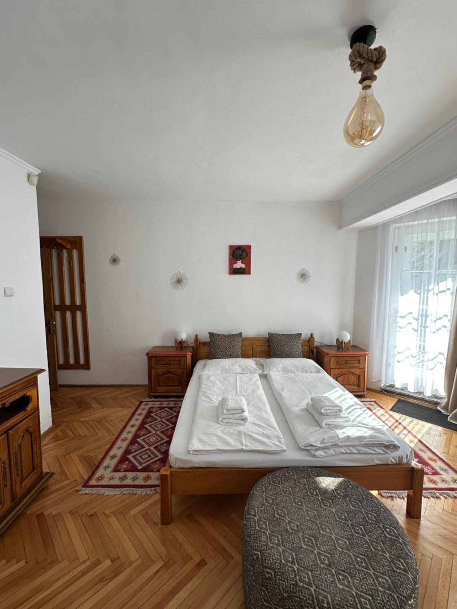 Pine Peak Apartments Предял Екстер'єр фото